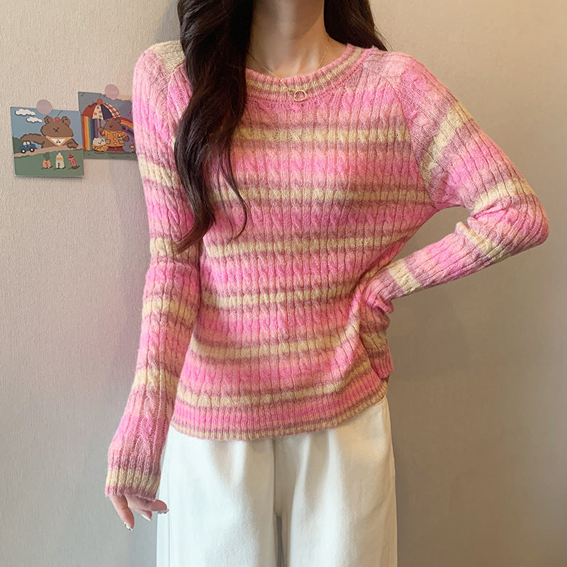 Cozy Women's Round Neck Sweater
